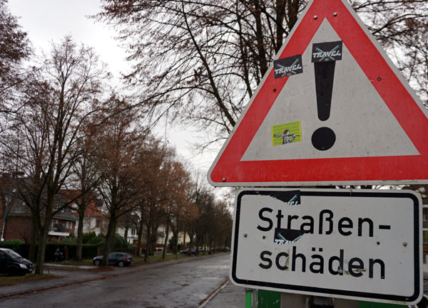 Im Sommer 2024 soll Lübecks erste Fahrradzone eröffnet werden. Foto: Archiv, Grafik: HL