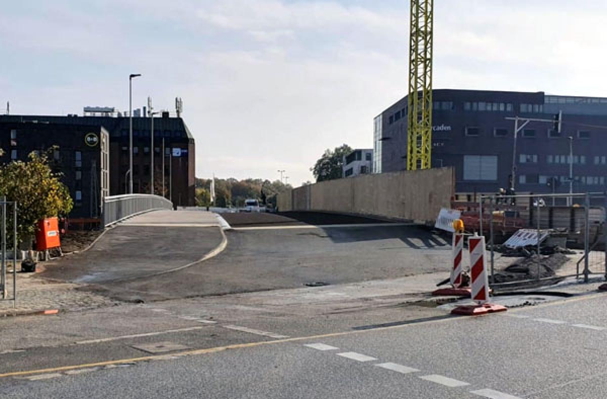 Lübeck live Neubau Bahnhofsbrücke Zweiter Teilabriss beginnt